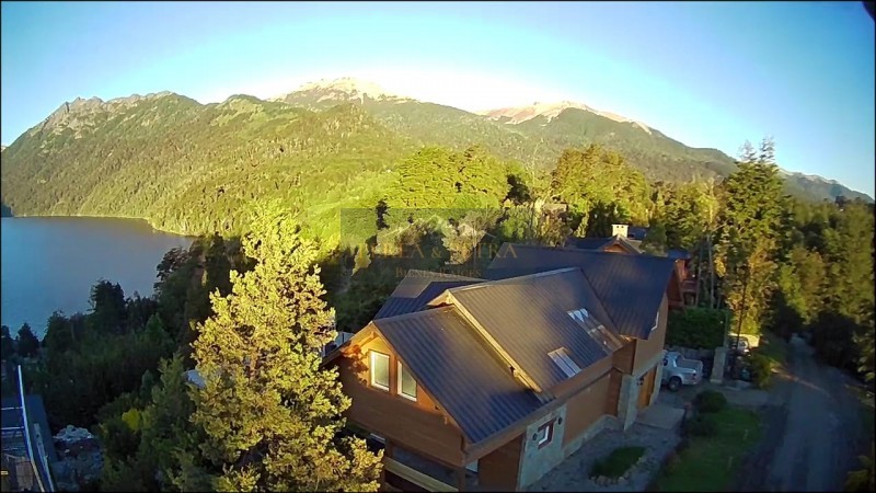 CASA EN VILLA LA ANGOSTURA