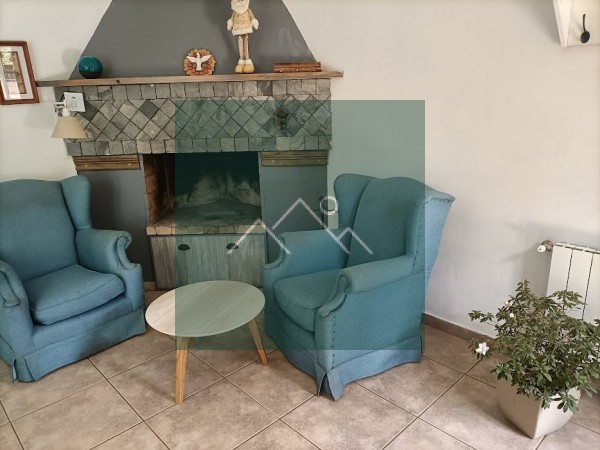 VENTA DE CASA Y PEQUEÑO DEPARTAMENTO