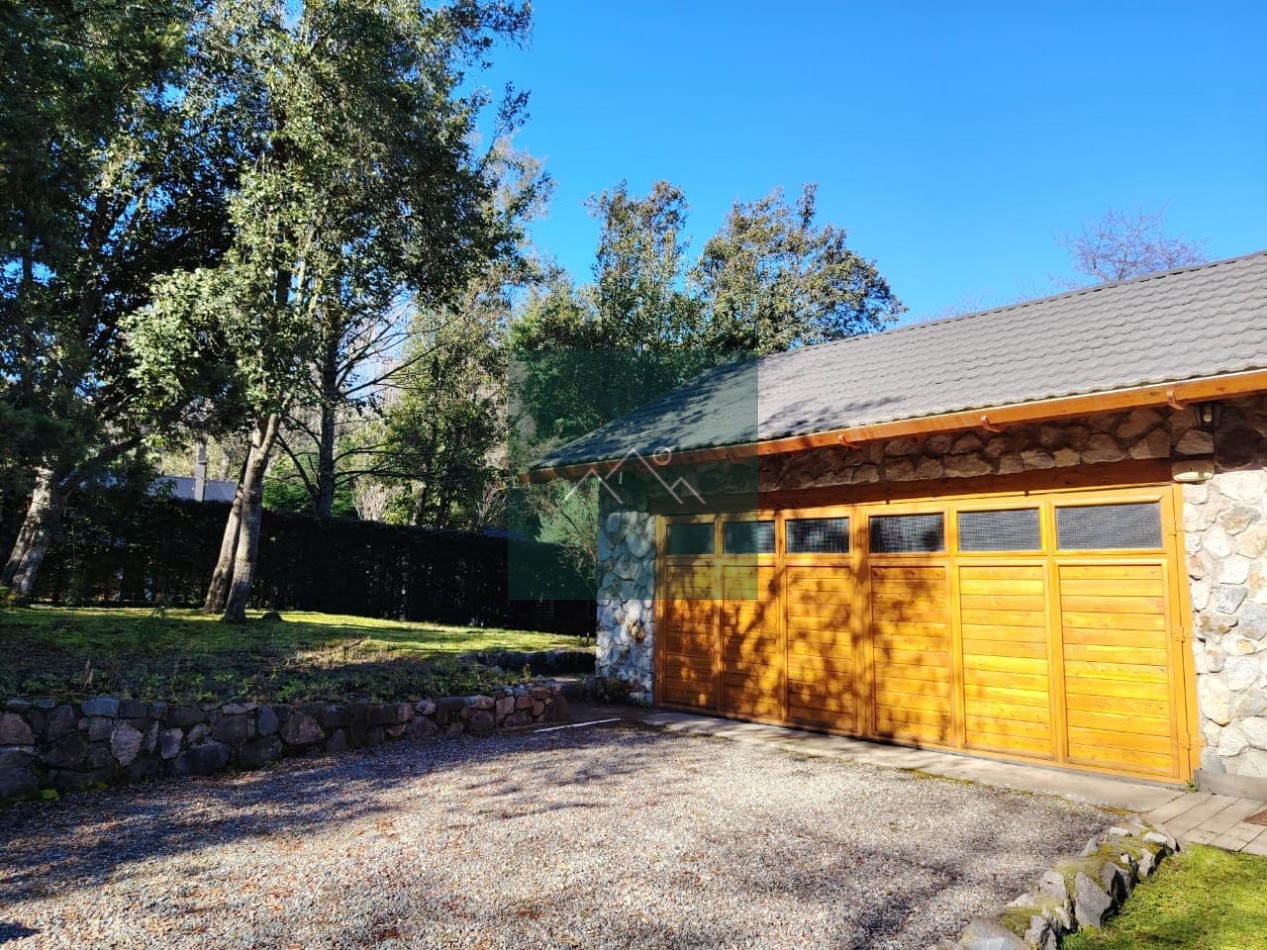 HERMOSA CASA EN VENTA - LOMAS DE CORRENTOSO