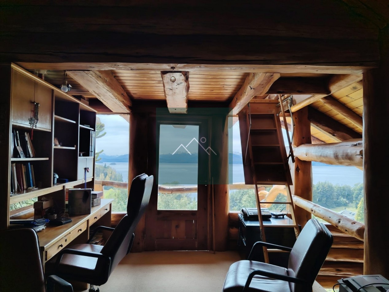 CASA EXCLUSIVA EN VENTA EN BARILOCHE