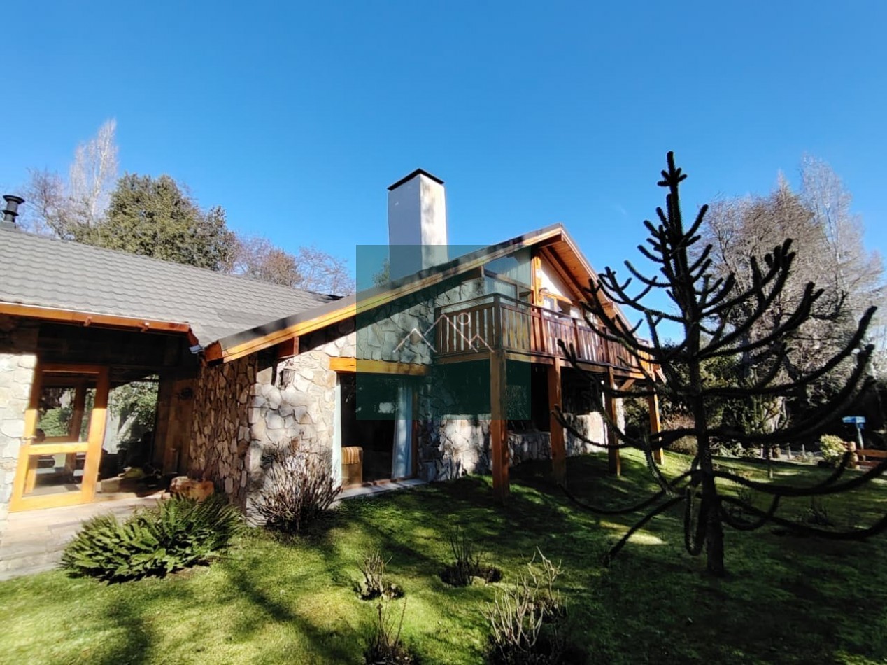 HERMOSA CASA EN VENTA - LOMAS DE CORRENTOSO