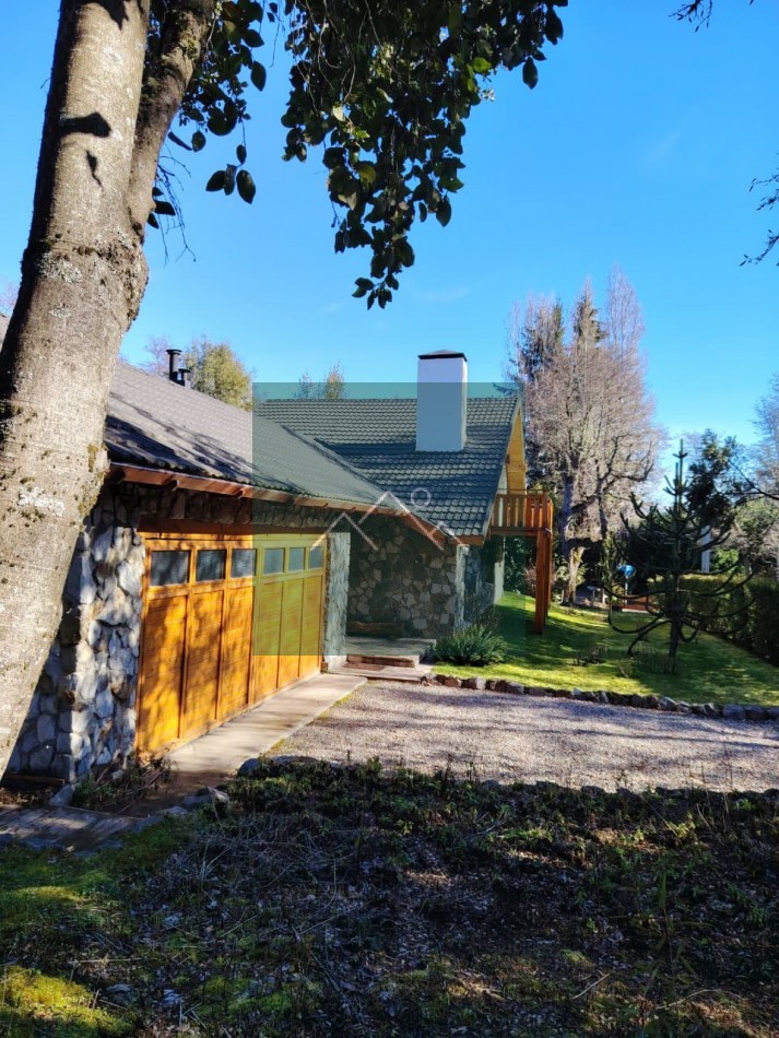 HERMOSA CASA EN VENTA - LOMAS DE CORRENTOSO