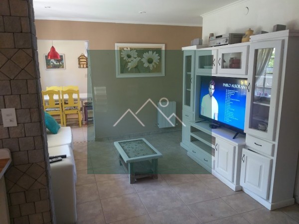 VENTA DE CASA Y PEQUEÑO DEPARTAMENTO