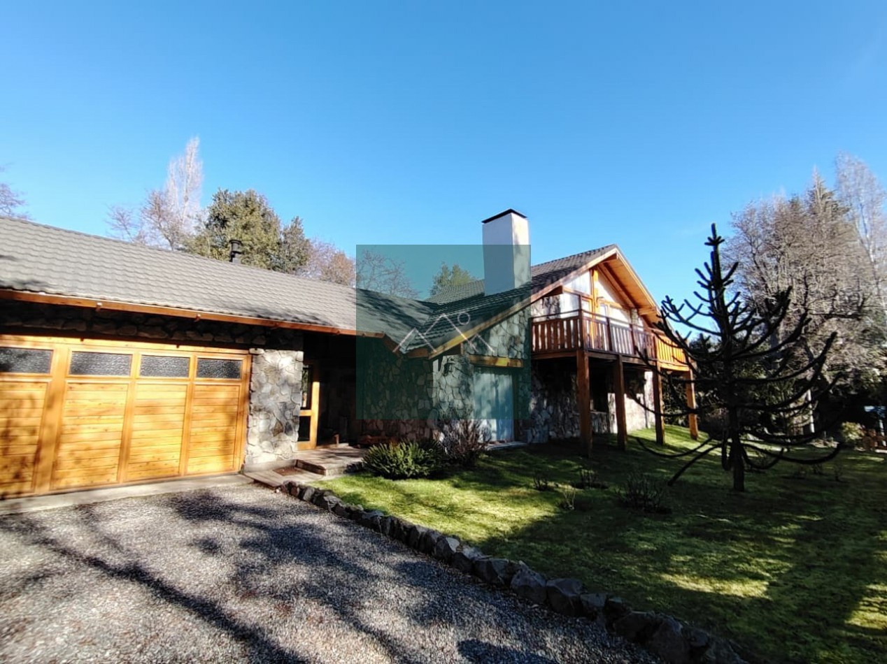 HERMOSA CASA EN VENTA - LOMAS DE CORRENTOSO