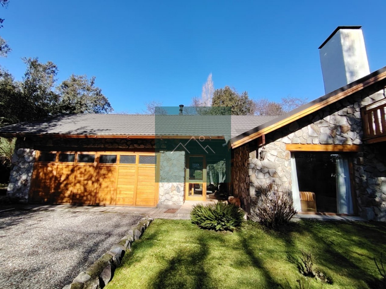 HERMOSA CASA EN VENTA - LOMAS DE CORRENTOSO