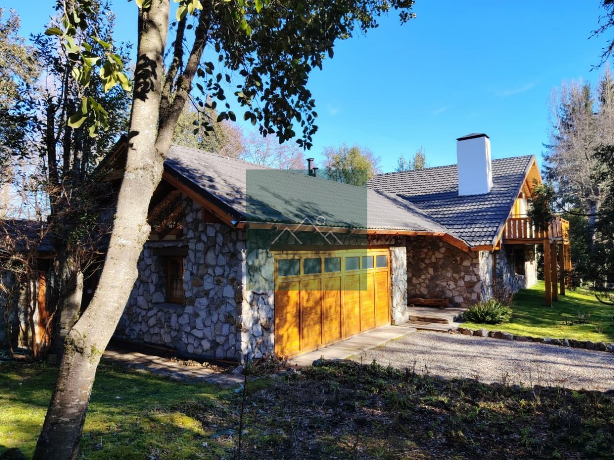 HERMOSA CASA EN VENTA - LOMAS DE CORRENTOSO