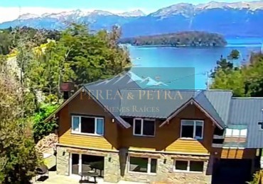 CASA EN VILLA LA ANGOSTURA